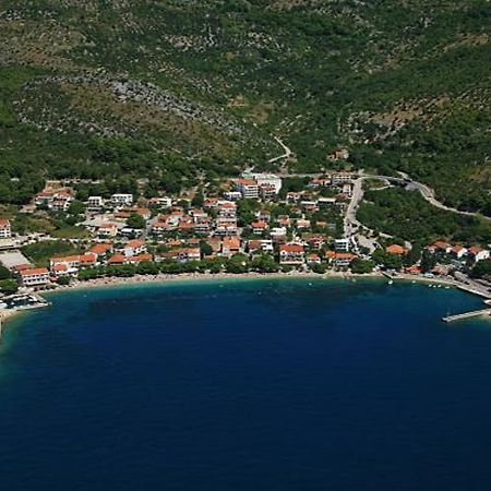 Hotel Quercus Дрвеник Екстер'єр фото