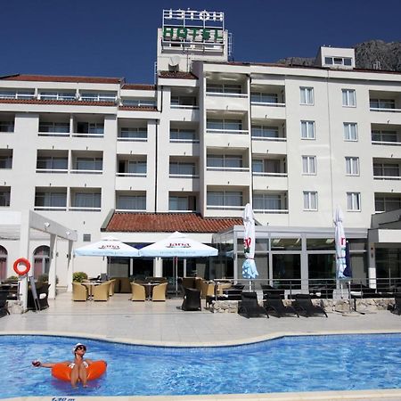Hotel Quercus Дрвеник Екстер'єр фото