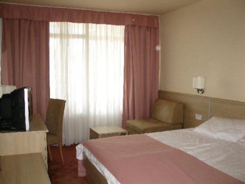 Hotel Quercus Дрвеник Екстер'єр фото