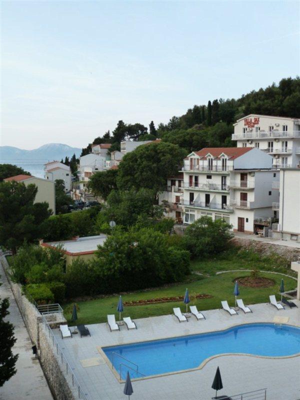 Hotel Quercus Дрвеник Екстер'єр фото