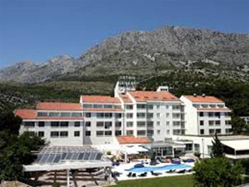 Hotel Quercus Дрвеник Екстер'єр фото